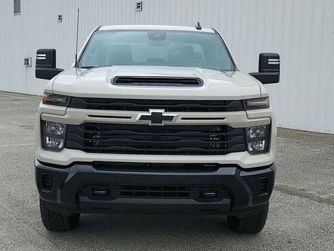 New 2026 Chevrolet Silverado 2500 Custom w/ Custom Value Package AWD/4WD image 2