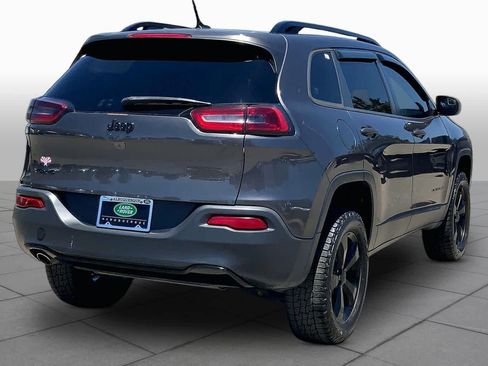 Used 2016 Jeep Cherokee Sport AWD/4WD image 12