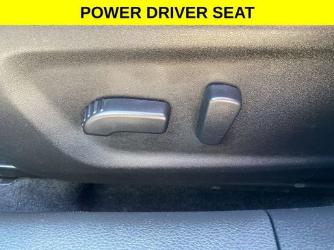 Used 2025 Nissan Altima 2.5 SV image 11