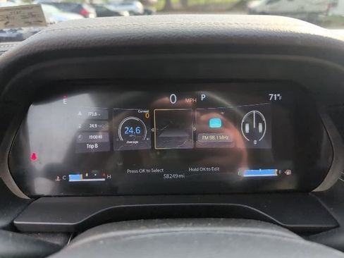 Used 2022 Jeep Grand Cherokee Limited image 32