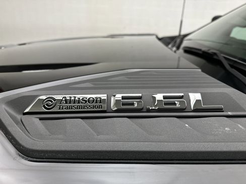 Used 2025 Chevrolet Silverado 2500 LT w/ Convenience Package image 45