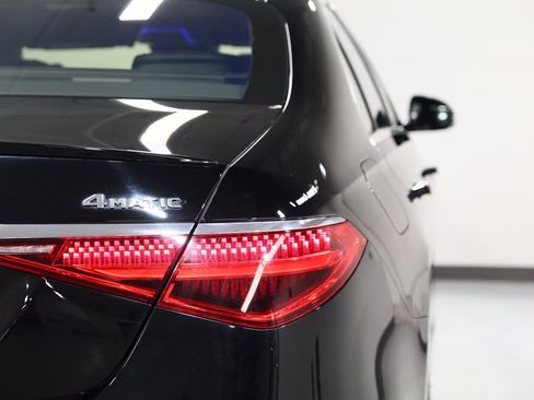 Used 2025 Mercedes-Benz S 580 4MATIC Sedan image 14