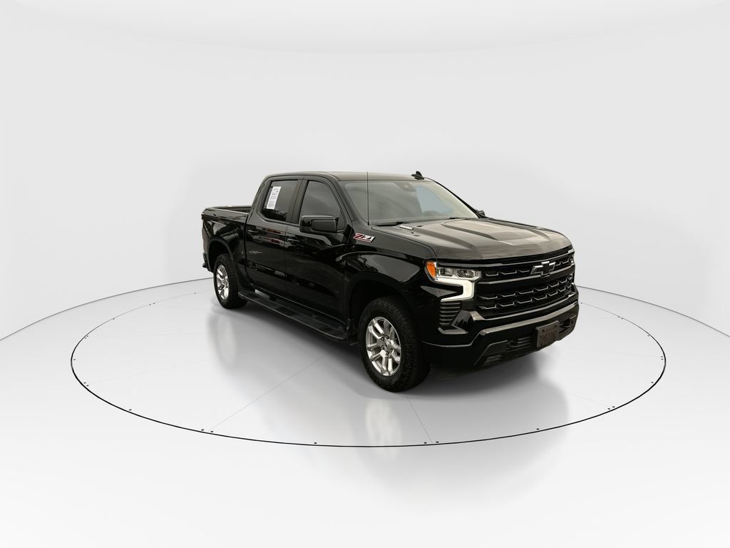 Used 2024 Chevrolet Silverado 1500 RST AWD/4WD image 2