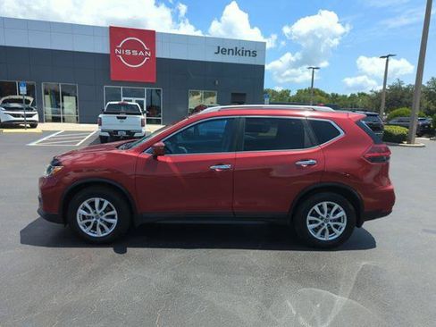 Certified 2019 Nissan Rogue SV FWD image 11