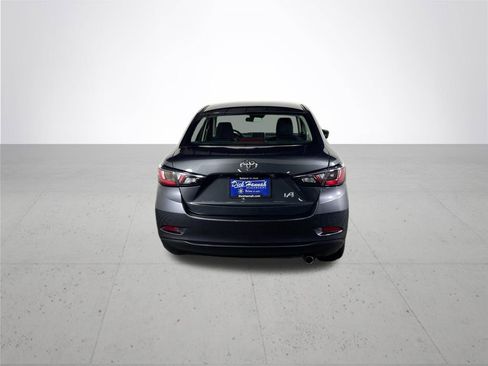 Used 2017 Toyota Yaris iA image 7