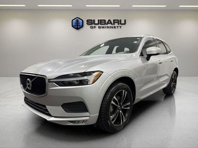 Used 2021 Volvo XC60 T5 Momentum w/ Premium Package