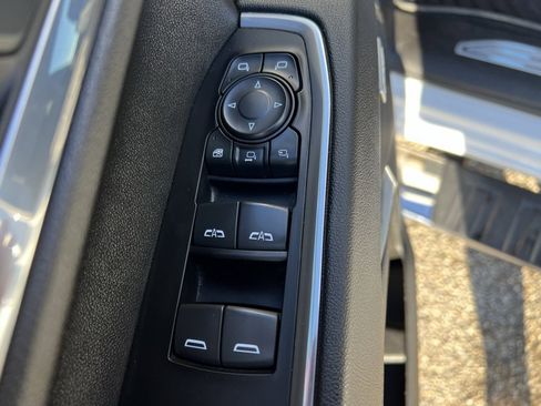 Used 2024 Chevrolet Silverado 2500 LTZ w/ LTZ Convenience Package image 29