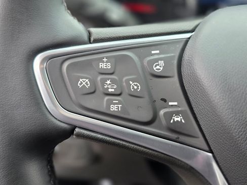 Used 2023 Chevrolet Equinox LT AWD/4WD image 27