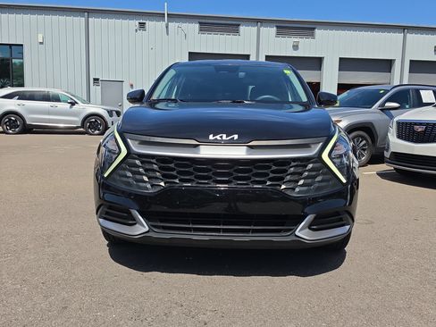 Certified 2023 Kia Sportage LX FWD image 2