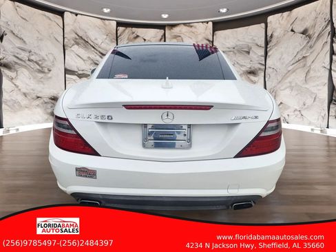Used 2014 Mercedes-Benz SLK 250 w/ Sport Package image 6