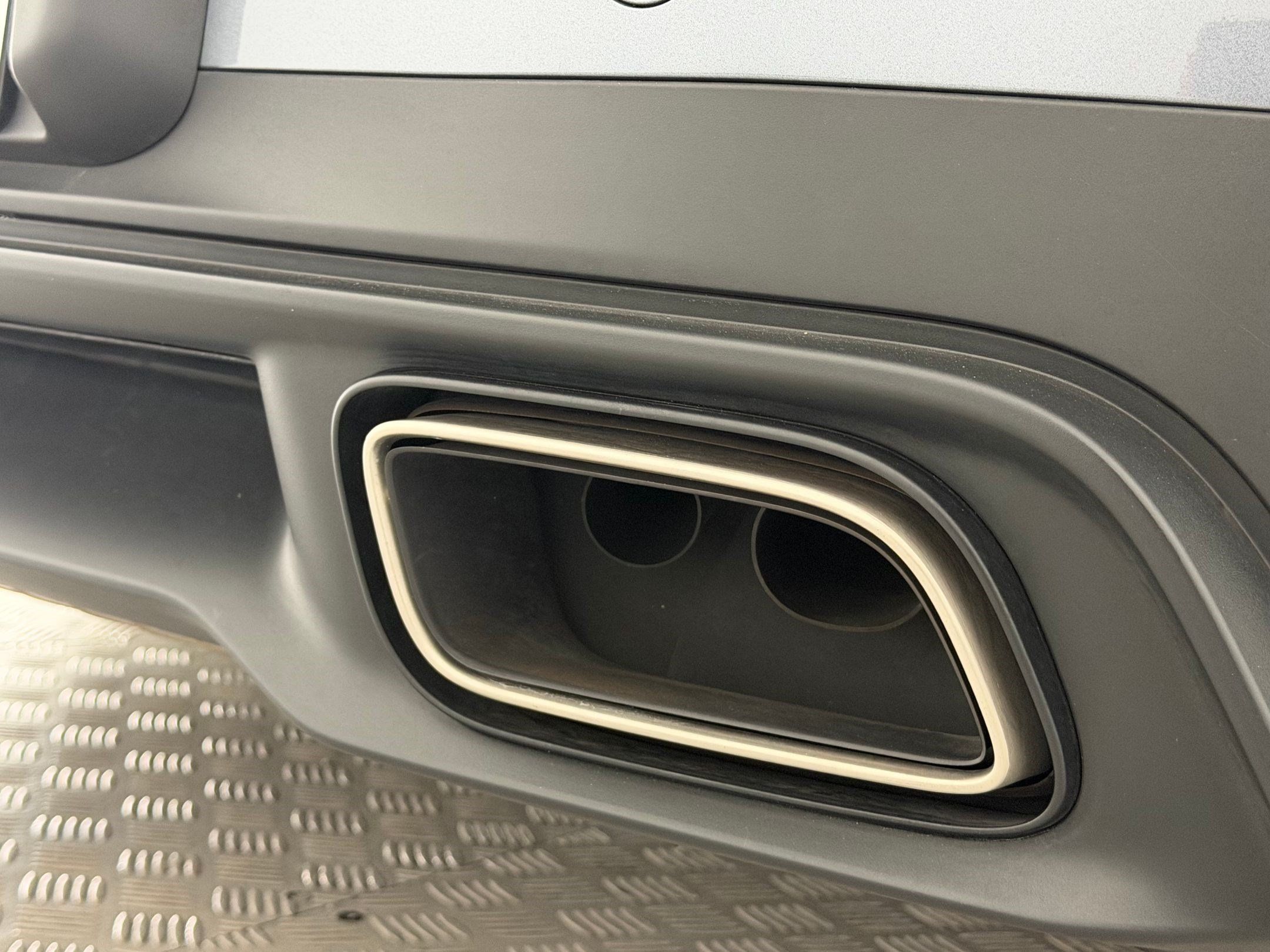 Certified 2025 Porsche 911 Carrera RWD image 33