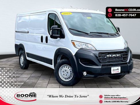 Used 2025 RAM ProMaster 2500 w/ Convenience Group FWD image 1
