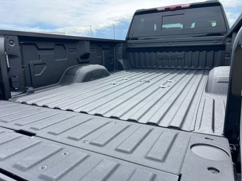 New 2026 GMC Sierra 3500 Denali Ultimate AWD/4WD image 9