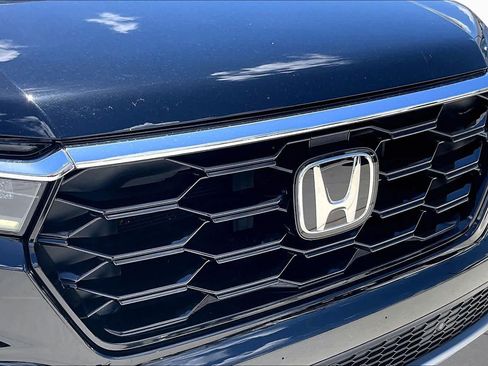 Used 2024 Honda Pilot Touring image 29