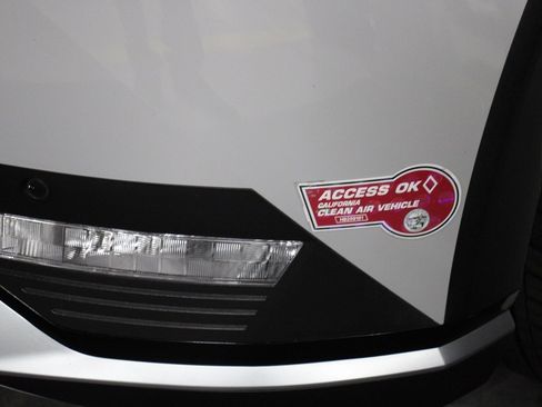 Used 2024 Hyundai Ioniq 5 SEL image 5