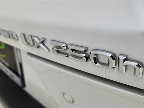 Used 2023 Lexus UX 250h AWD w/ Premium Package image 17