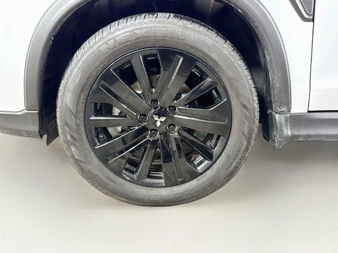 Used 2026 Mitsubishi Outlander Sport LE AWD/4WD image 16