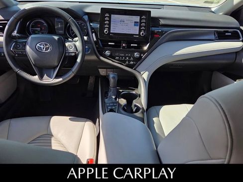 Used 2021 Toyota Camry SE image 8