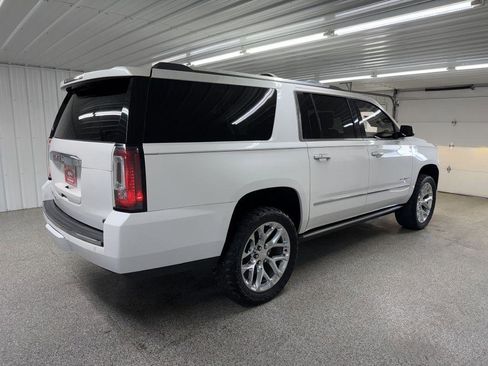 Used 2020 GMC Yukon XL Denali w/ Denali Ultimate Package AWD/4WD image 6