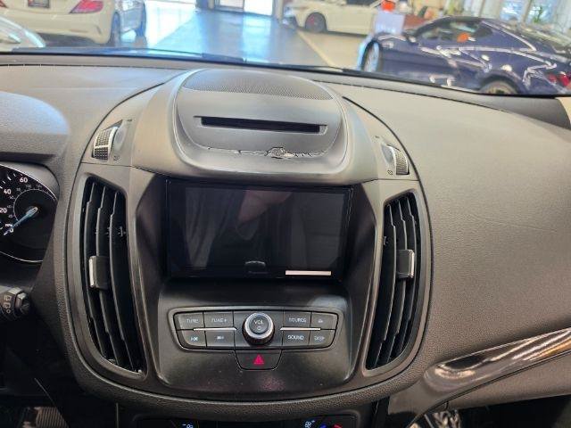 Used 2018 Ford Escape SE w/ SE Sport Appearance Package AWD/4WD image 17
