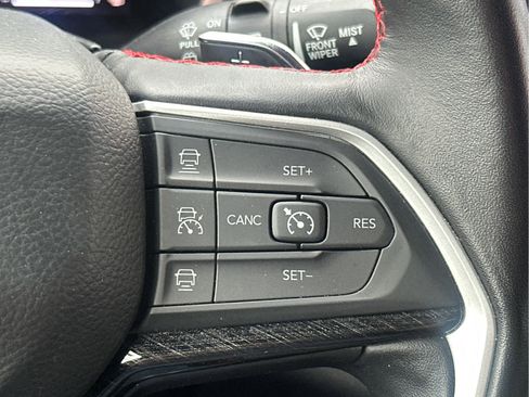 Used 2022 Jeep Grand Cherokee Trailhawk image 36