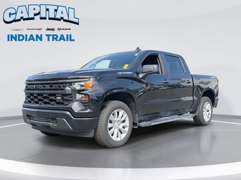 Used 2025 Chevrolet Silverado 1500 Custom AWD/4WD image 1