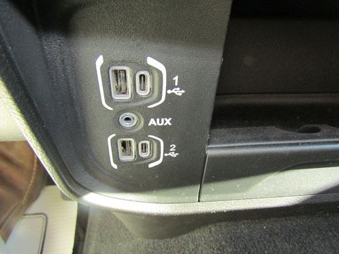 Used 2024 RAM 2500 Big Horn image 33