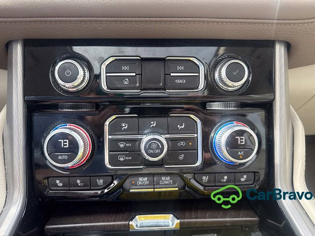 Used 2024 GMC Yukon Denali w/ Denali Reserve Package AWD/4WD image 11
