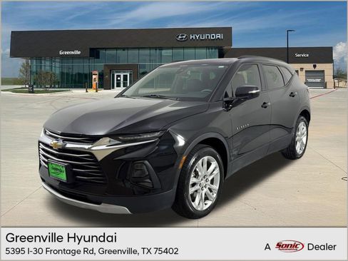 Used 2022 Chevrolet Blazer LT w/ Sound & Technology Package FWD image 1