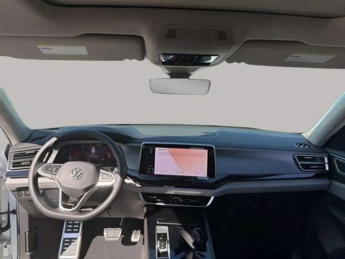 New 2026 Volkswagen Atlas Peak Edition AWD/4WD image 8