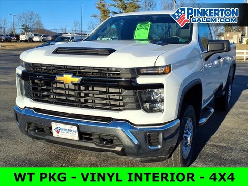 Used 2025 Chevrolet Silverado 2500 W/T w/ WT Convenience Package image 9