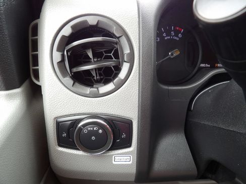Used 2021 Ford E-350 and Econoline 350 Super Duty RWD image 18