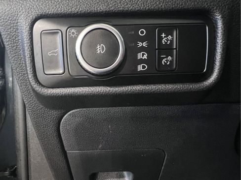 Used 2024 Ford Explorer XLT w/ Equipment Group 202A AWD/4WD image 26