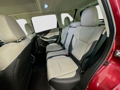 Used 2023 Subaru Forester Limited image 30