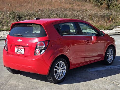 Used 2015 Chevrolet Sonic LT w/ Wheels and Fog Lamp Package image 4