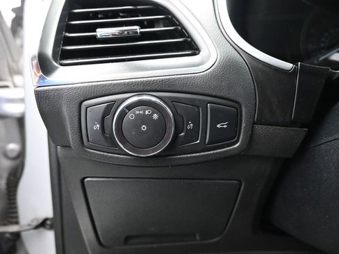 Certified 2018 Ford Edge Titanium image 12