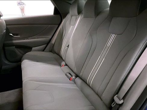 Used 2023 Hyundai Elantra SEL FWD image 25