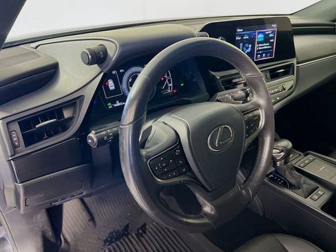Used 2022 Lexus ES 300h w/ Accessory Package 2 FWD image 6