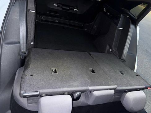 Used 2021 Volkswagen ID.4 Pro w/ ID.4 Protection Package image 36