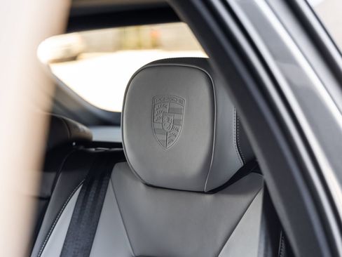 Certified 2026 Porsche Cayenne E-Hybrid AWD/4WD image 39