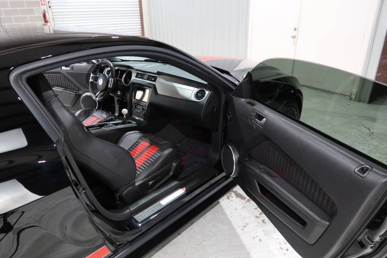 Used 2012 Ford Mustang Shelby GT500 w/ SVT Performance Pkg RWD image 12