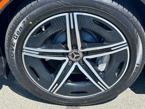 Used 2023 Mercedes-Benz EQS 580 4MATIC Sedan image 9