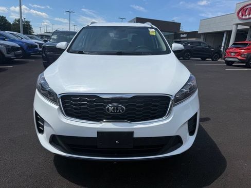 Used 2019 Kia Sorento AWD w/ LX Convenience Package image 2