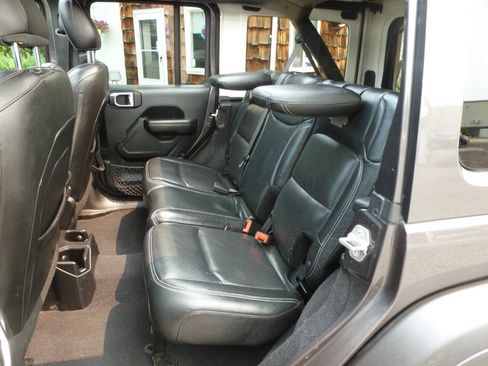 Used 2021 Jeep Wrangler Unlimited Sport w/ Sun And Sound Package AWD/4WD image 37