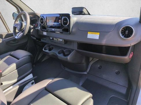 New 2026 Mercedes-Benz Sprinter 2500 image 13
