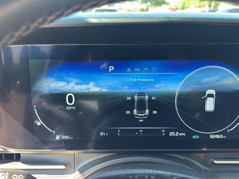 Used 2024 Kia Carnival SX FWD image 24