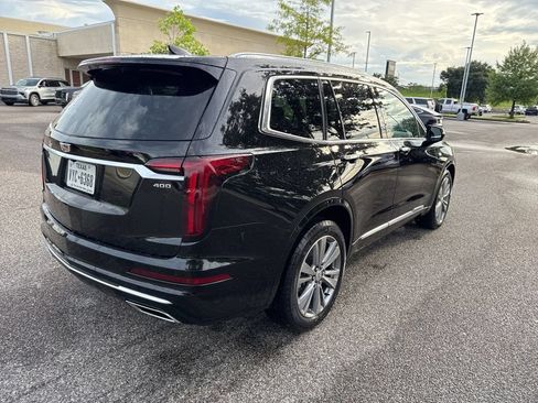 Used 2025 Cadillac XT6 Premium Luxury FWD image 5