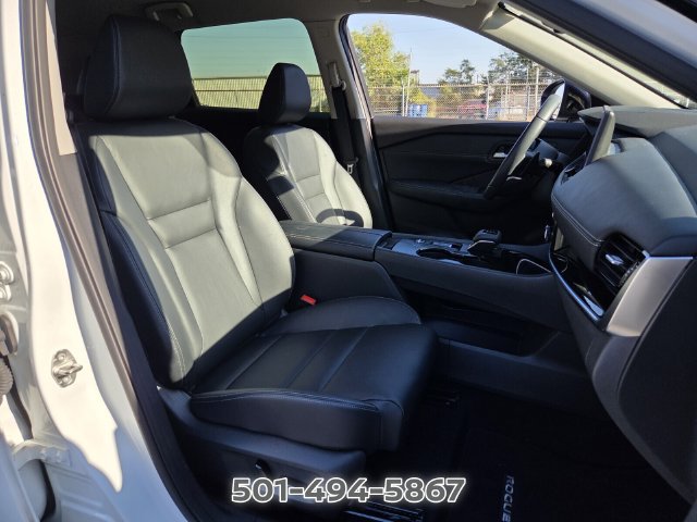 Used 2024 Nissan Rogue SL FWD image 15