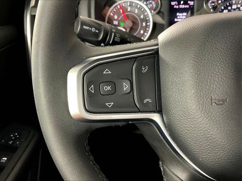 Used 2025 RAM 1500 Big Horn AWD/4WD image 12