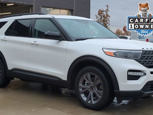 Certified 2022 Ford Explorer XLT w/ Equipment Group 202A image 9